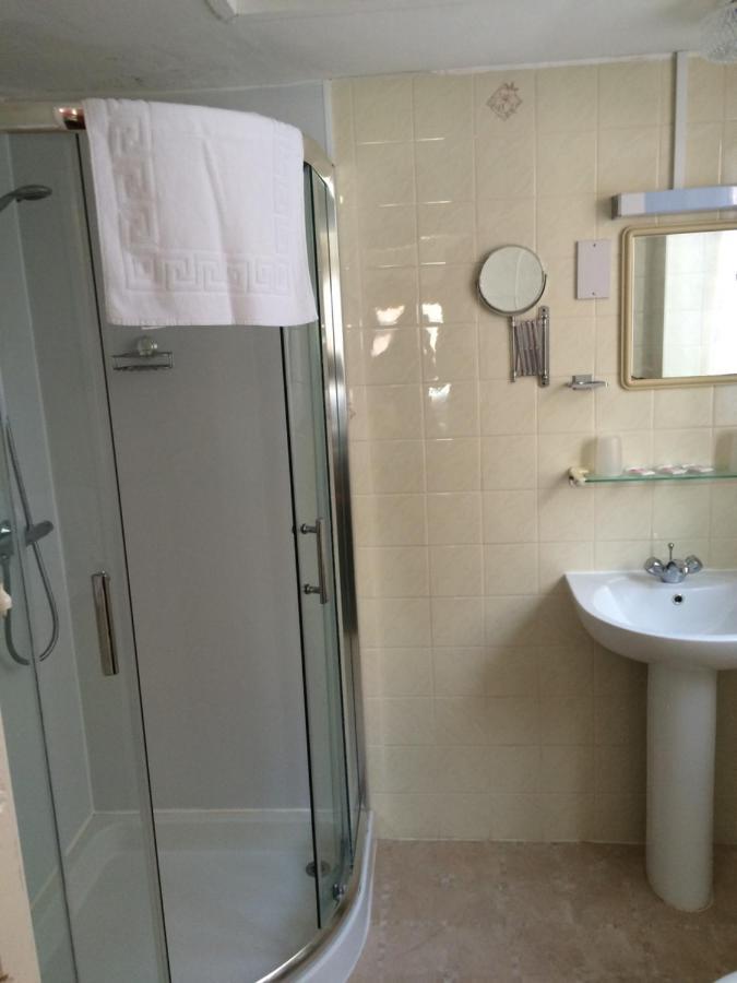 Monterey Beach Hotel 리탬 세인트 앤스 외부 사진
