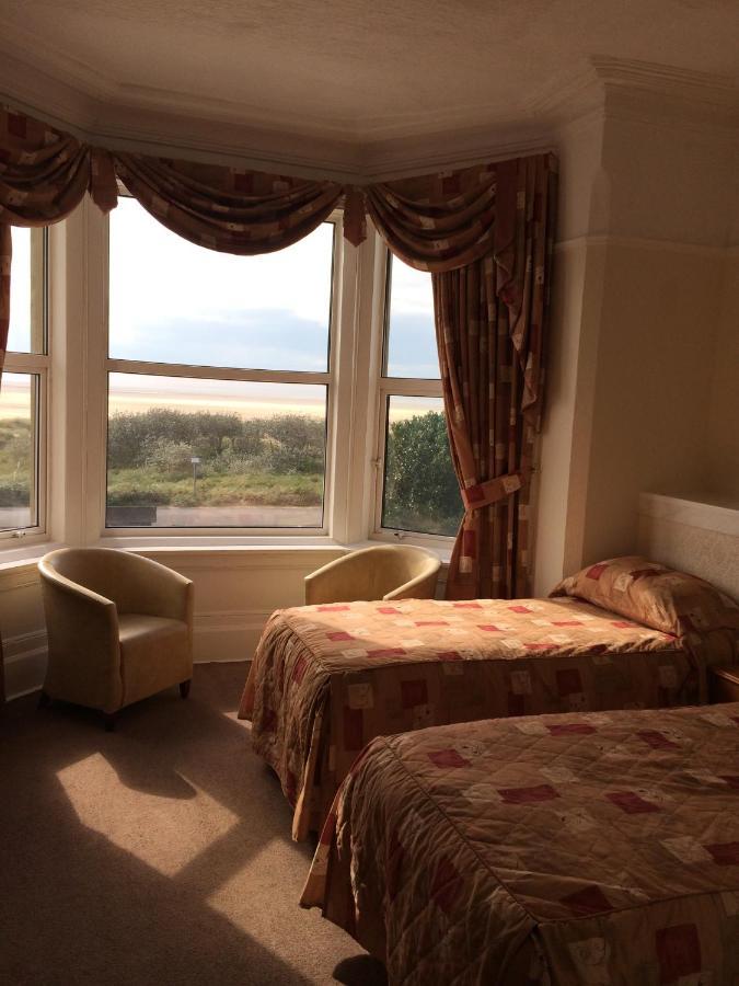 Monterey Beach Hotel 리탬 세인트 앤스 외부 사진