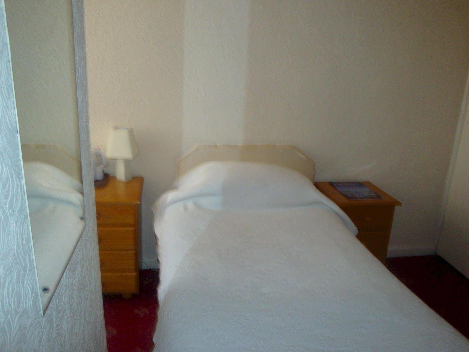 Monterey Beach Hotel 리탬 세인트 앤스 외부 사진