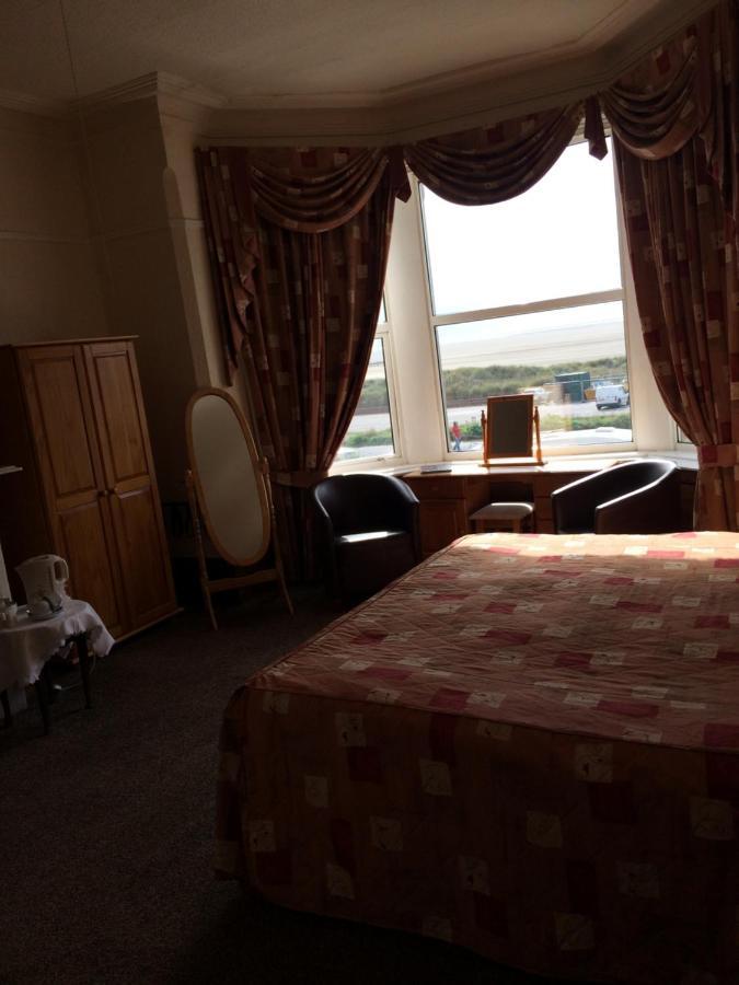 Monterey Beach Hotel 리탬 세인트 앤스 외부 사진