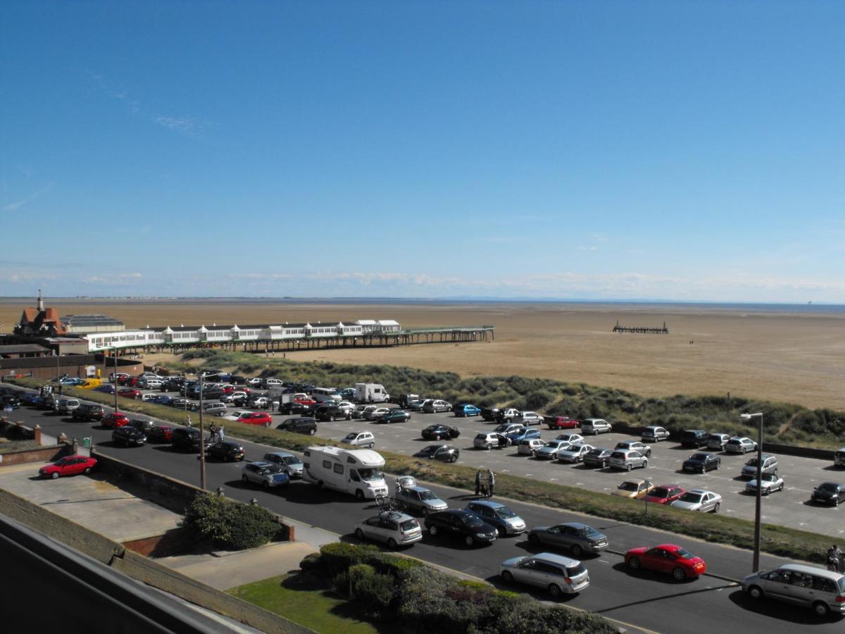Monterey Beach Hotel 리탬 세인트 앤스 외부 사진